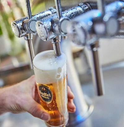 Frisches Bier aus der Zapfanlage