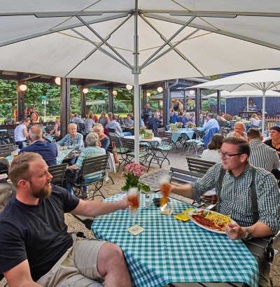 Lassen Sie es sich schmecken im Biergarten